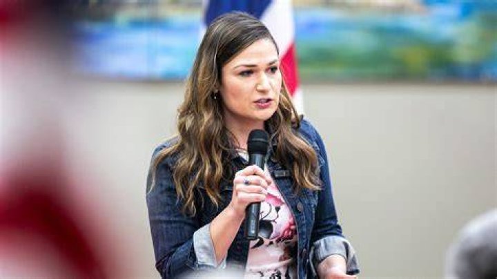 
Abby Finkenauer Height, Weight, Net Worth, Age, Wiki, Who, Instagram, Biography 