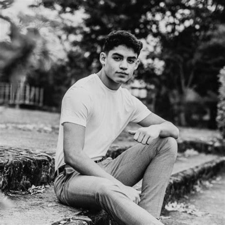 Alejandro Rosario Height, Weight, Net Worth, Age, Wiki, Who, Instagram, Biography