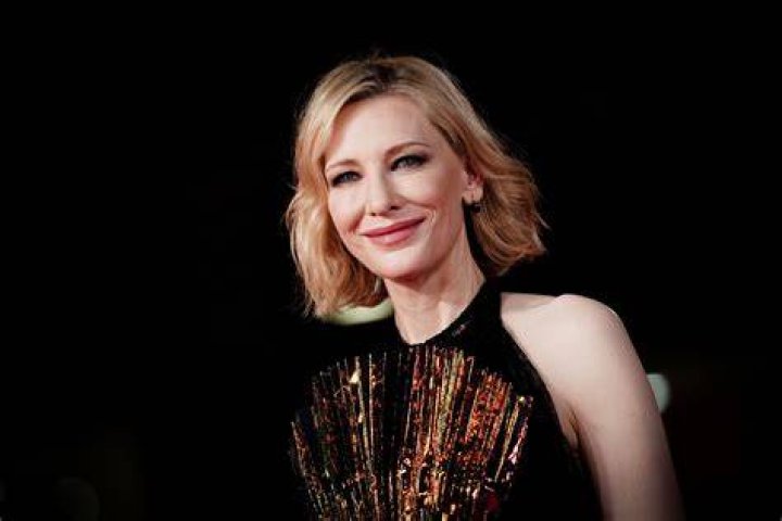 
All About Cate Blanchett Weight Loss 2022 With Her Before And After Photos Compared! 