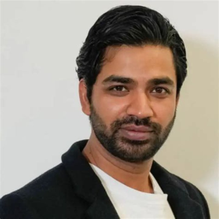 Anupam Tripathi Height, Weight, Net Worth, Age, Birthday, Wikipedia, Who, Nationality, Biography
