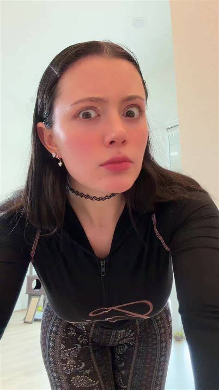 
Athena Megaloudis Height, Weight, Net Worth, Age, Birthday, Wikipedia, Who, Nationality, Biography 