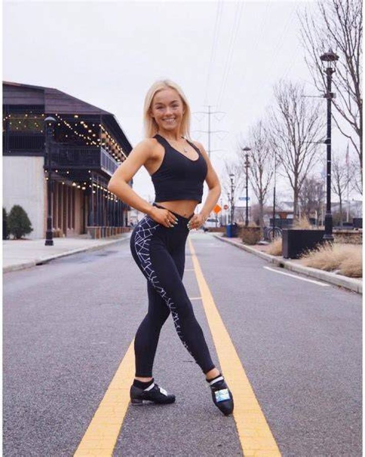 Becky Andrews Height, Weight, Net Worth, Age, Birthday, Wikipedia, Who, Instagram, Biography