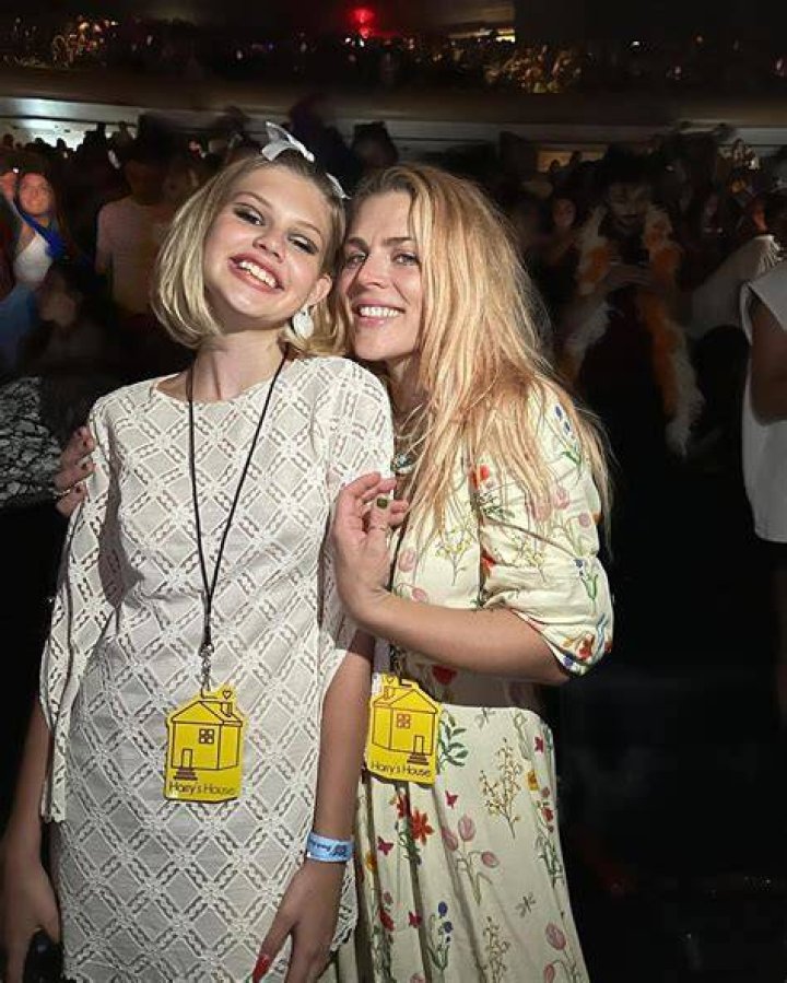 
Busy Philipps’ Child Birdie Channels Claire Foy in ‘The Crown’ for Halloween — See the Photo! 