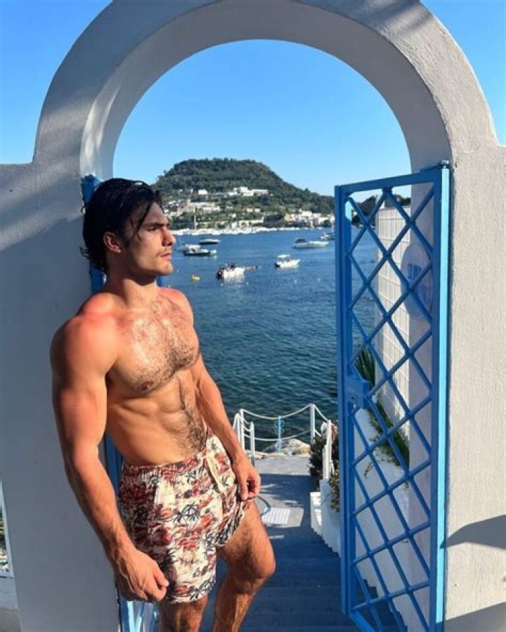 Chris Valenti Height, Weight, Net Worth, Age, Birthday, Wikipedia, Who, Instagram, Biography