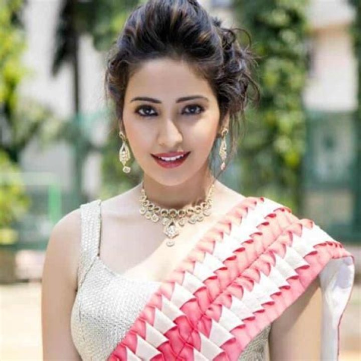 Deveshwari Negi Height, Weight, Net Worth, Age, Birthday, Wikipedia, Who, Instagram, Biography