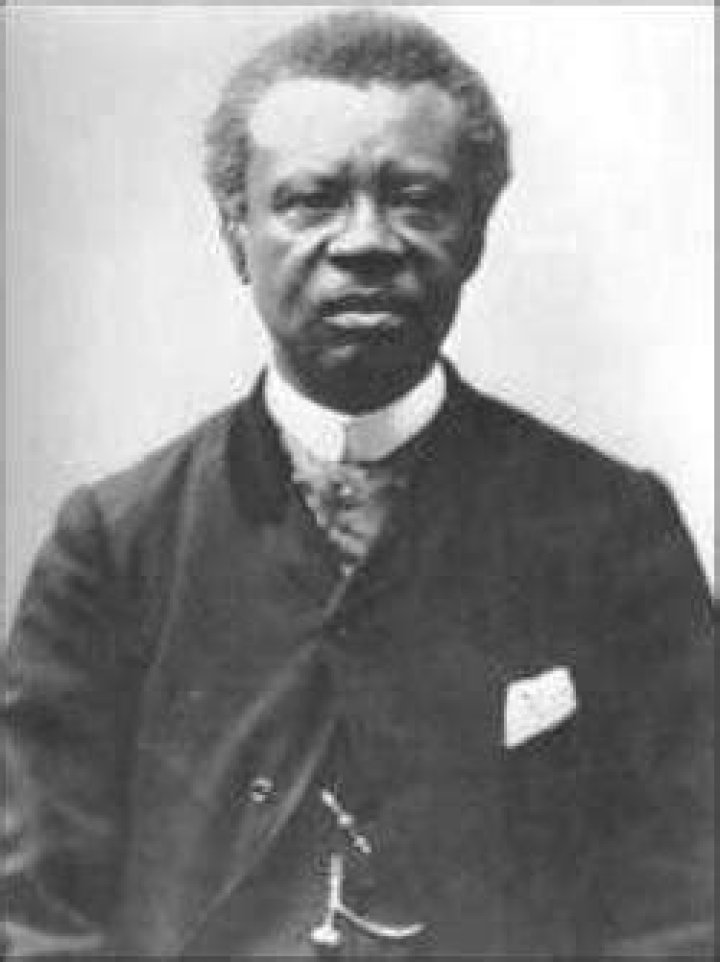 
Edmond Dédé is married to wife Sylvia Leflet since 1864 