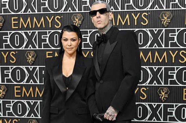
“Grandma Vibes”: Why are fans slamming Kourtney Kardashian’s Easter outfit? 