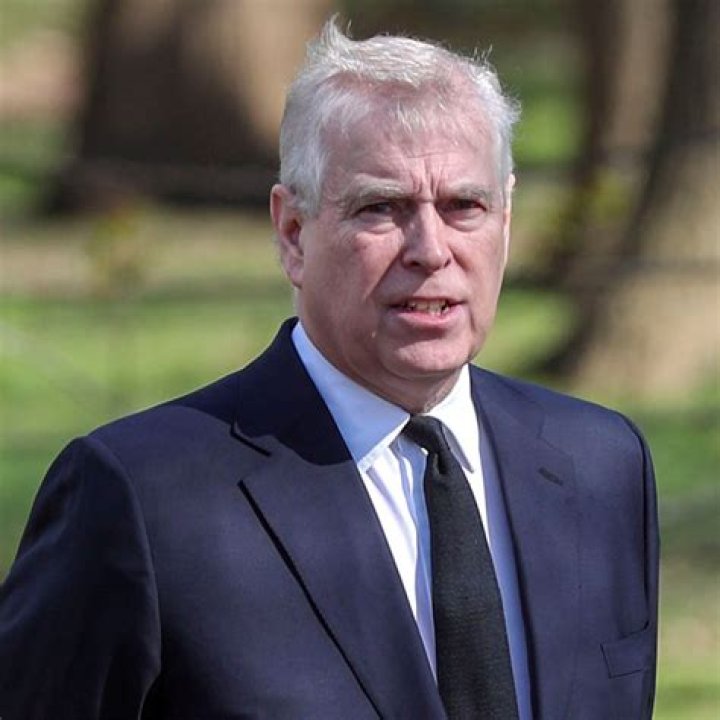 
Henry Mountbatten-Windsor Height, Weight, Net Worth, Age, Birthday, Wikipedia, Who, Nationality, Biography 