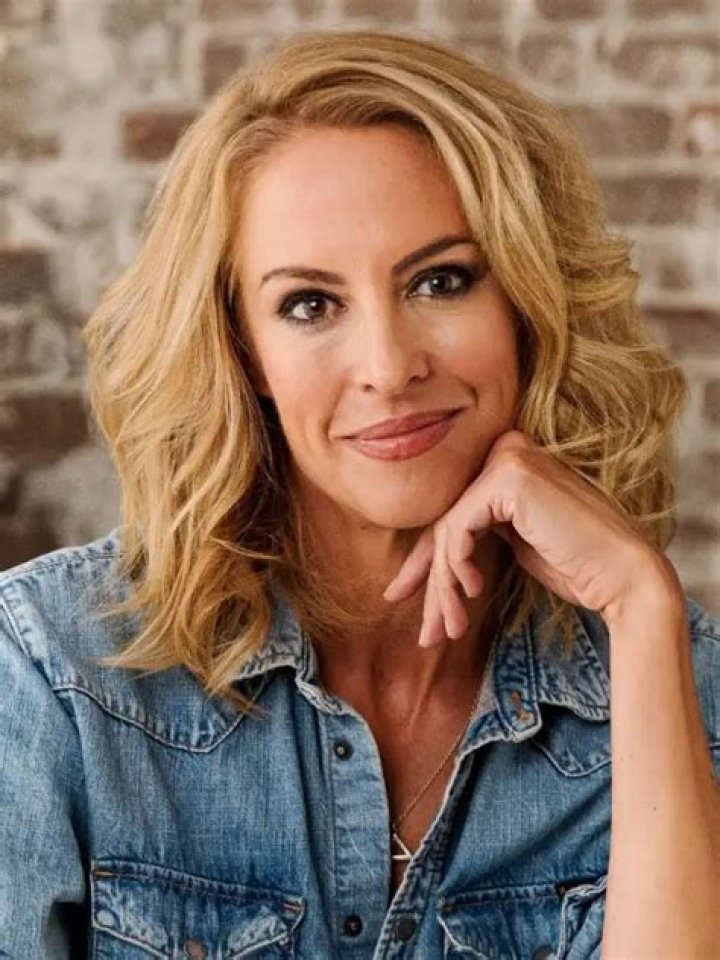 
Holly Roehl Kammerer Height, Weight, Net Worth, Age, Birthday, Wikipedia, Who, Nationality, Biography 