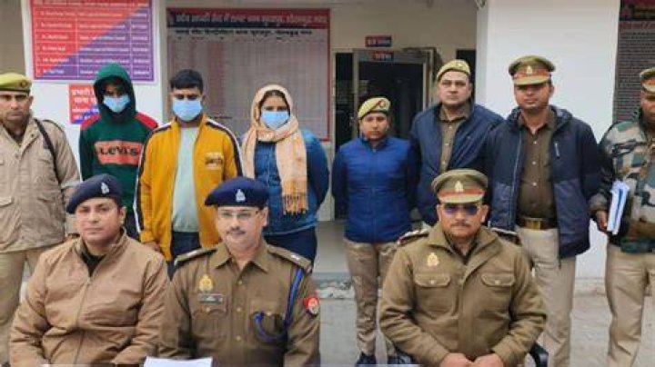 
Honey trap extortion racket busted in Srinagar 