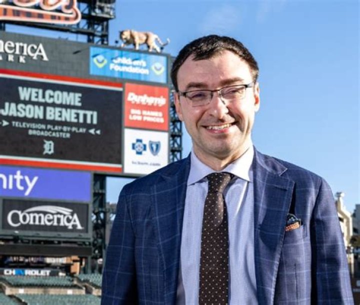 
Is Jason Benetti Married to Wife? Jason Benetti’s Biography 