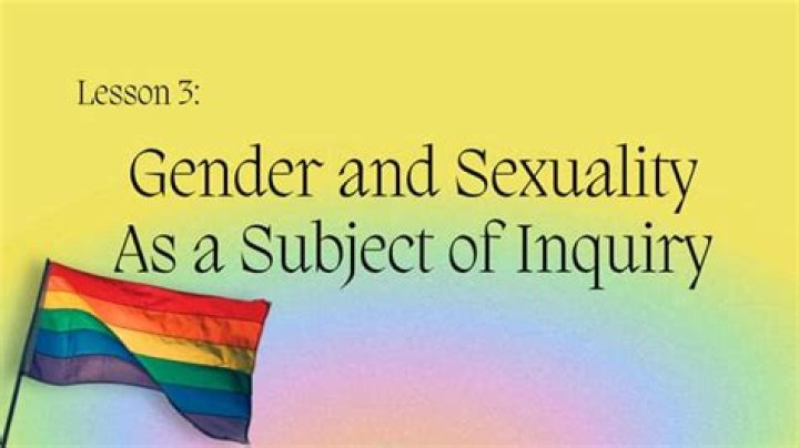 Is Kelly McCormack Gay? Gender And Sexuality, Parents And Net Worth