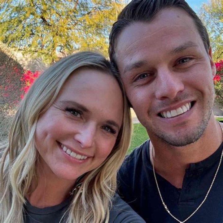 
Is Miranda Lambert Still Married To Brendan McLoughlin? Husband And Kids 2022 