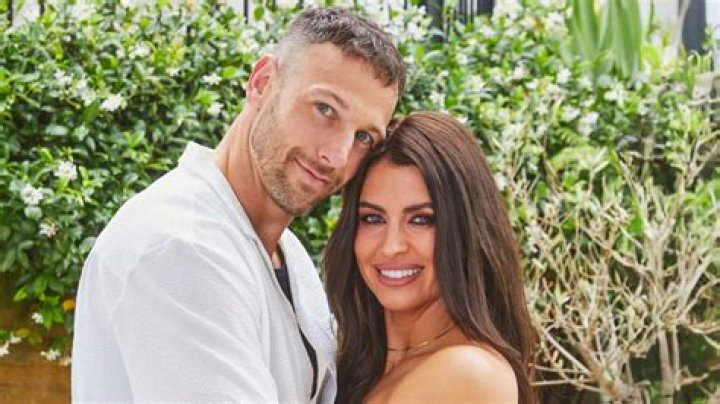 
Is Mitch Eynaud From MAFS Gay? 