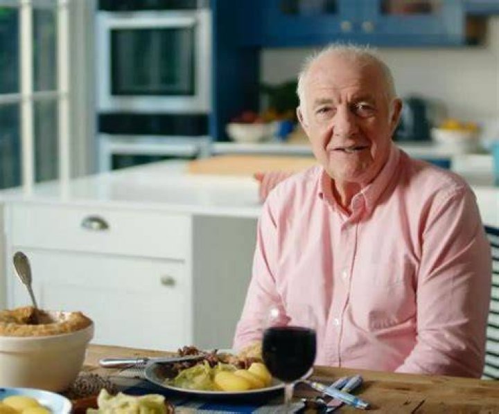 
Is Rick Stein Jewish? Where Was He Born? Wife Sarah Stein and Children 