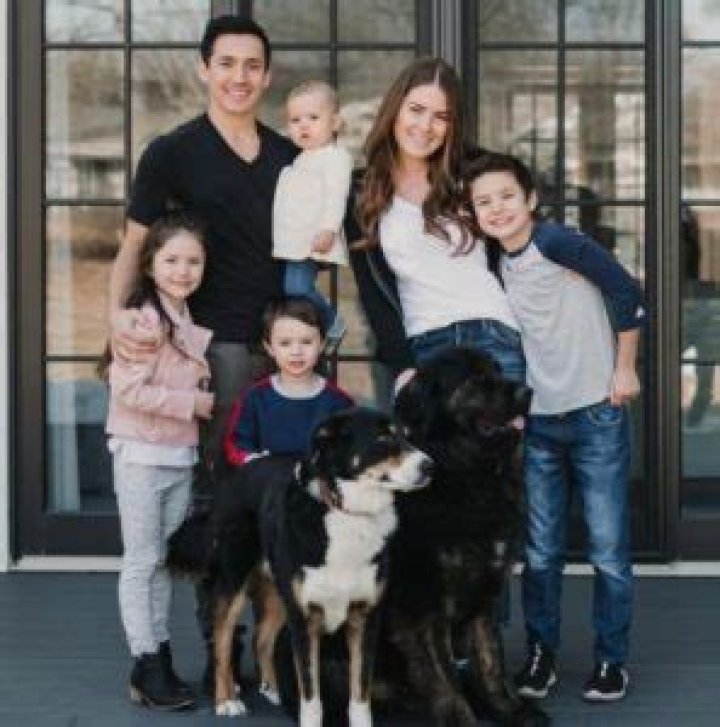 
Jared Spurgeon is Married to Wife: Danielle Spurgeon. Kids 