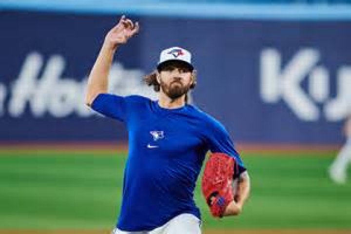 
Kevin Gausman Height, Weight, Net Worth, Age, Birthday, Wikipedia, Who, Nationality, Biography 