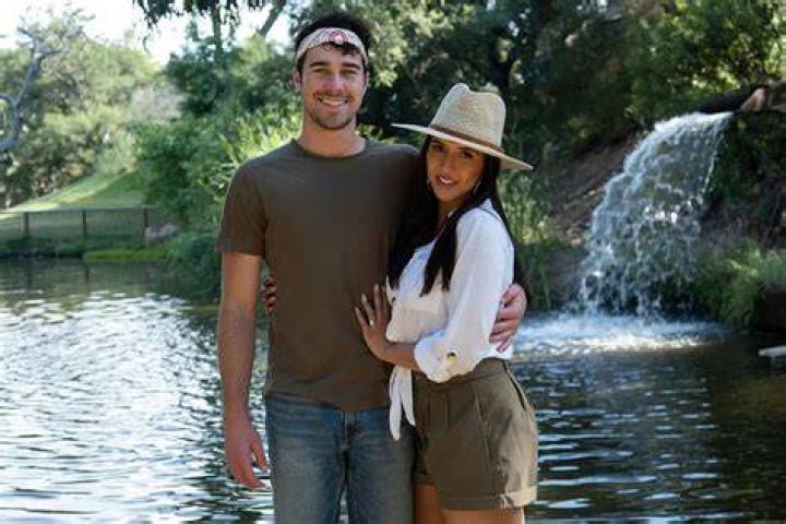 
‘Love Is Blind’ ‘s Zanab and Cole ‘Do Not Speak’ After Dramatic Wedding: ‘I Stand by Everything I Said’ 