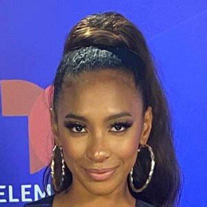 
María Alejandra Height, Weight, Net Worth, Age, Birthday, Wikipedia, Who, Nationality, Biography 