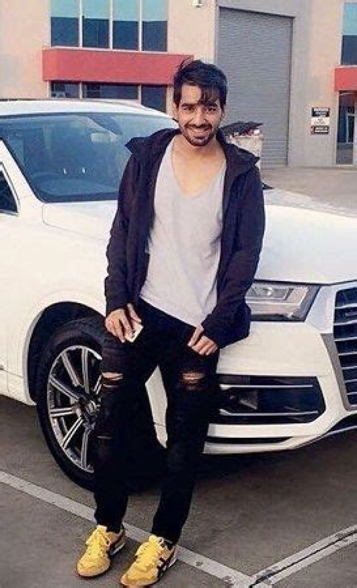 
Shahid Buttar Height, Weight, Net Worth, Age, Wiki, Who, Instagram, Biography 
