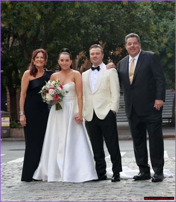 
Steve Schirripa Wife Laura Schirripa And Family Life Alongside Two Beautiful Daughters 