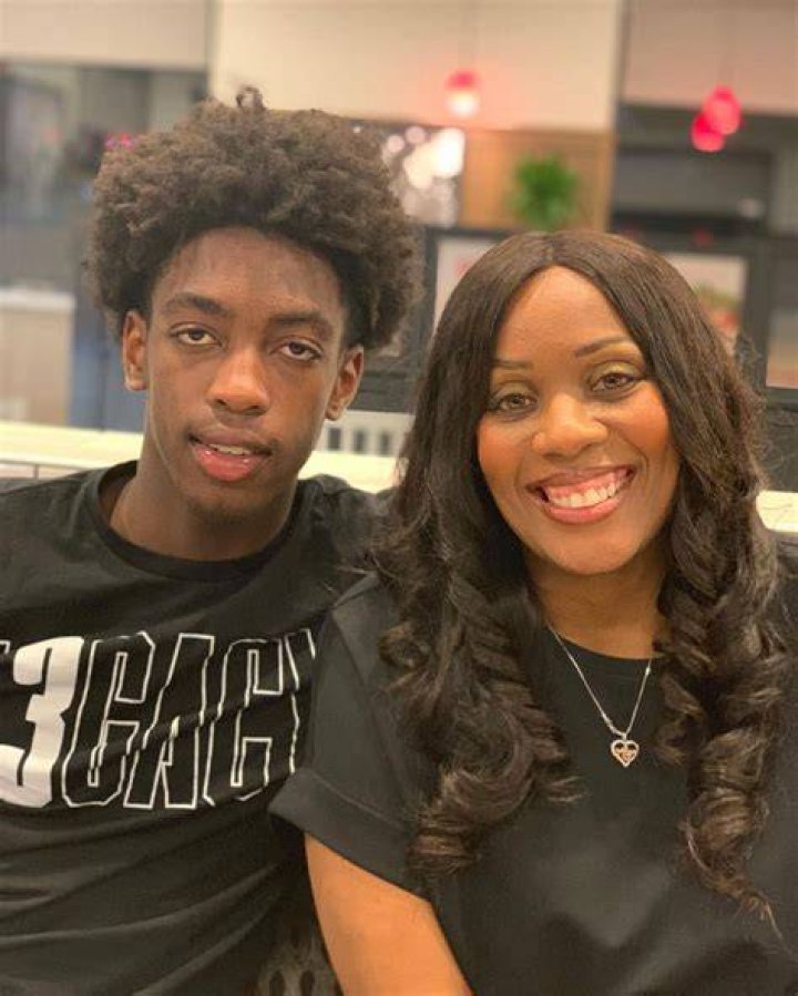
Where Is Dwyane Wade First Wife Siohvaughn Funches Today? Here Is What We Know 
