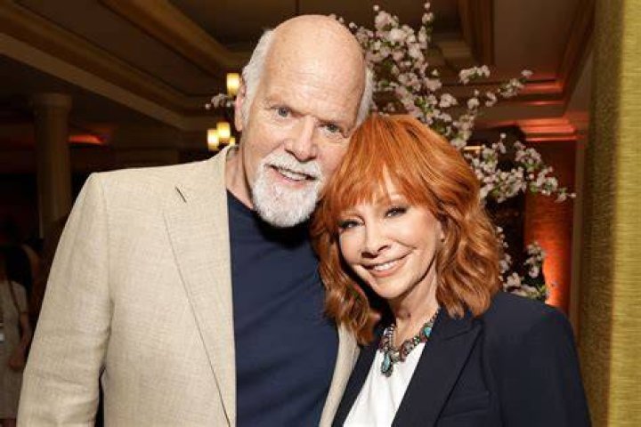 
Where Is Malandra Burrows Now? Health Update And Husband – New Partner 2022 