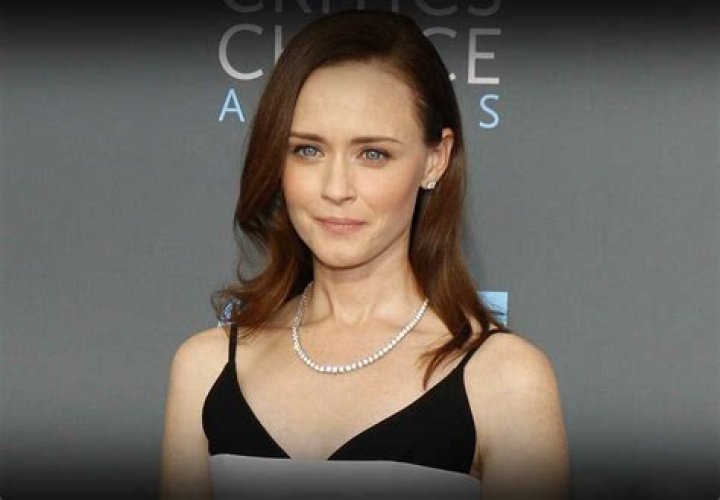 
Who Is Alexis Raben? Wiki Age Height And Instagram – Facts To Know 