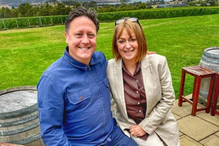 Who Is Darren Bailey Wife Cindy Stortzum? Their Children And Net Worth Revealed