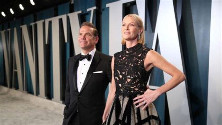 Who is Sarah Murdoch, Lachlan Murdoch’s wife?