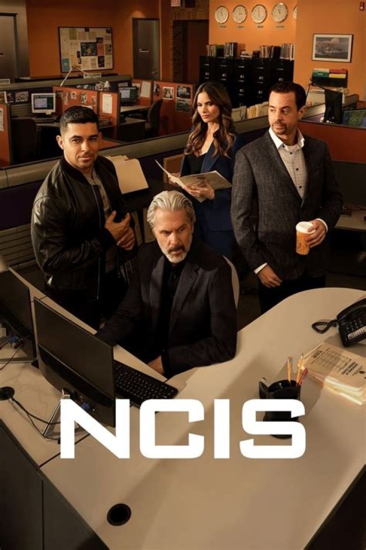 
Who Plays Kensi In Ncis? How Old is Kensi In Ncis? 